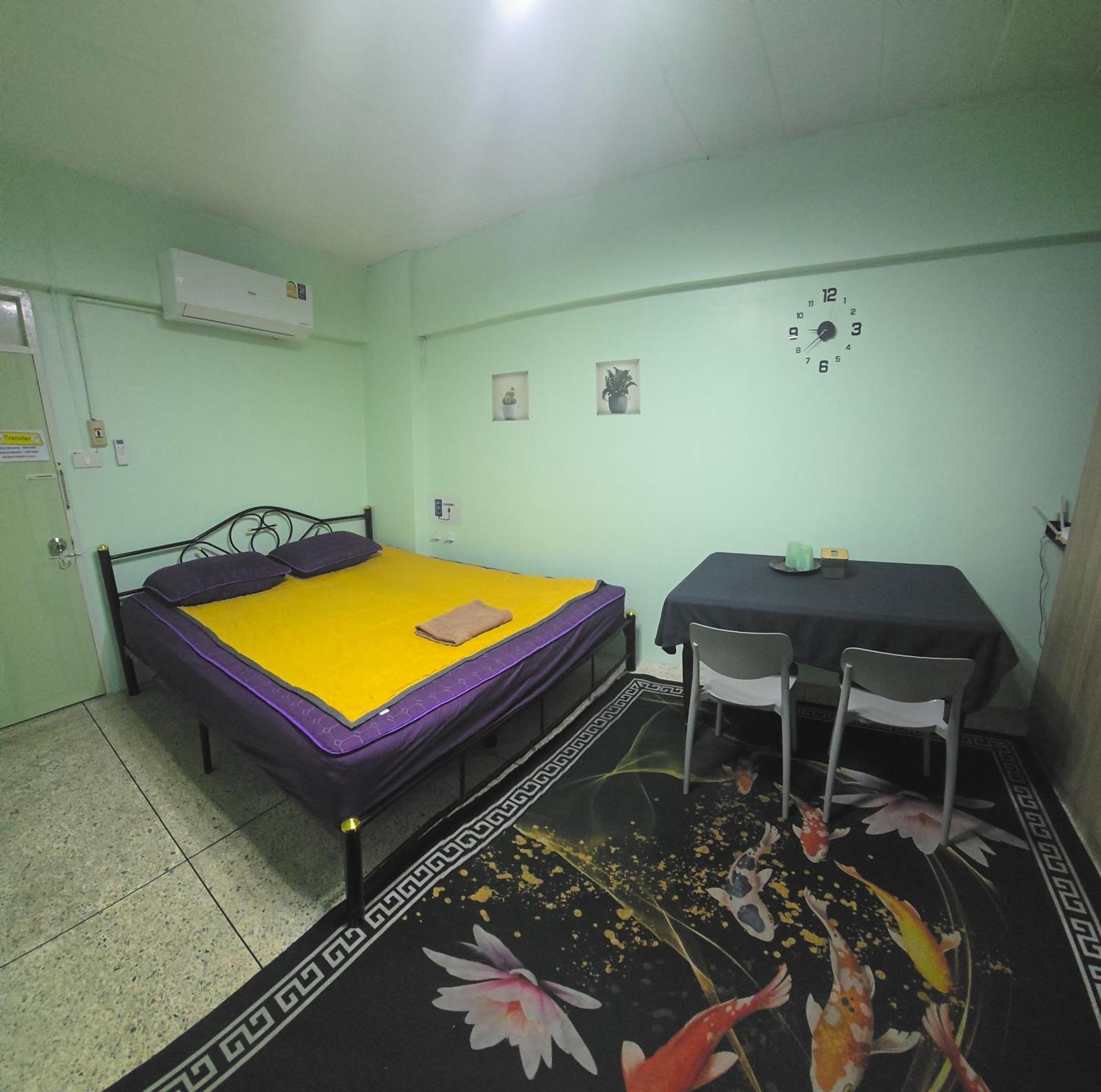 Spacious With Private Kitchen Near Skytrain * בנגקוק